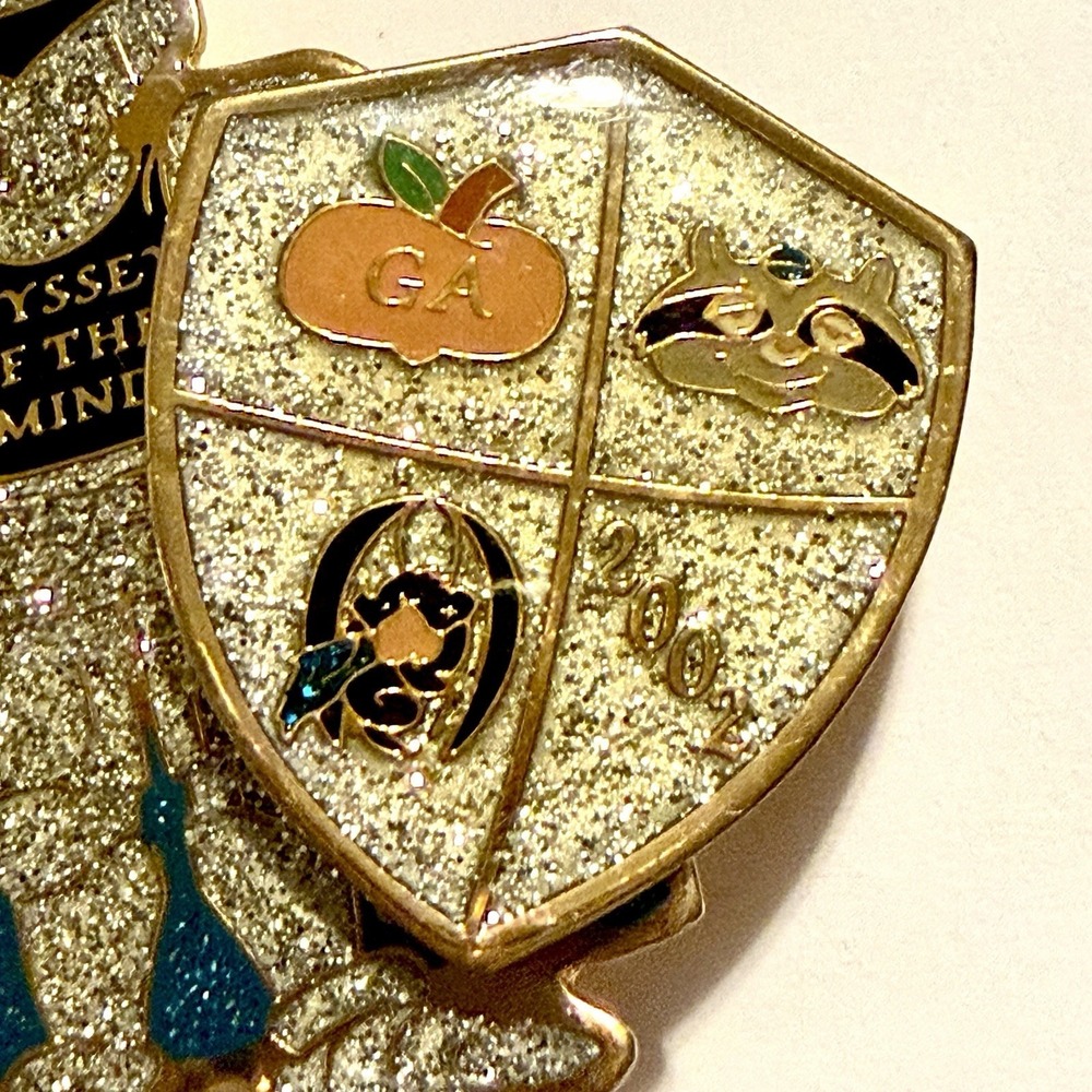 Vintage Enamel Knight Pin! RARE SPINNER SHIELD Odyssey Of The Mind 2002 Georgia - Picture 4 of 14